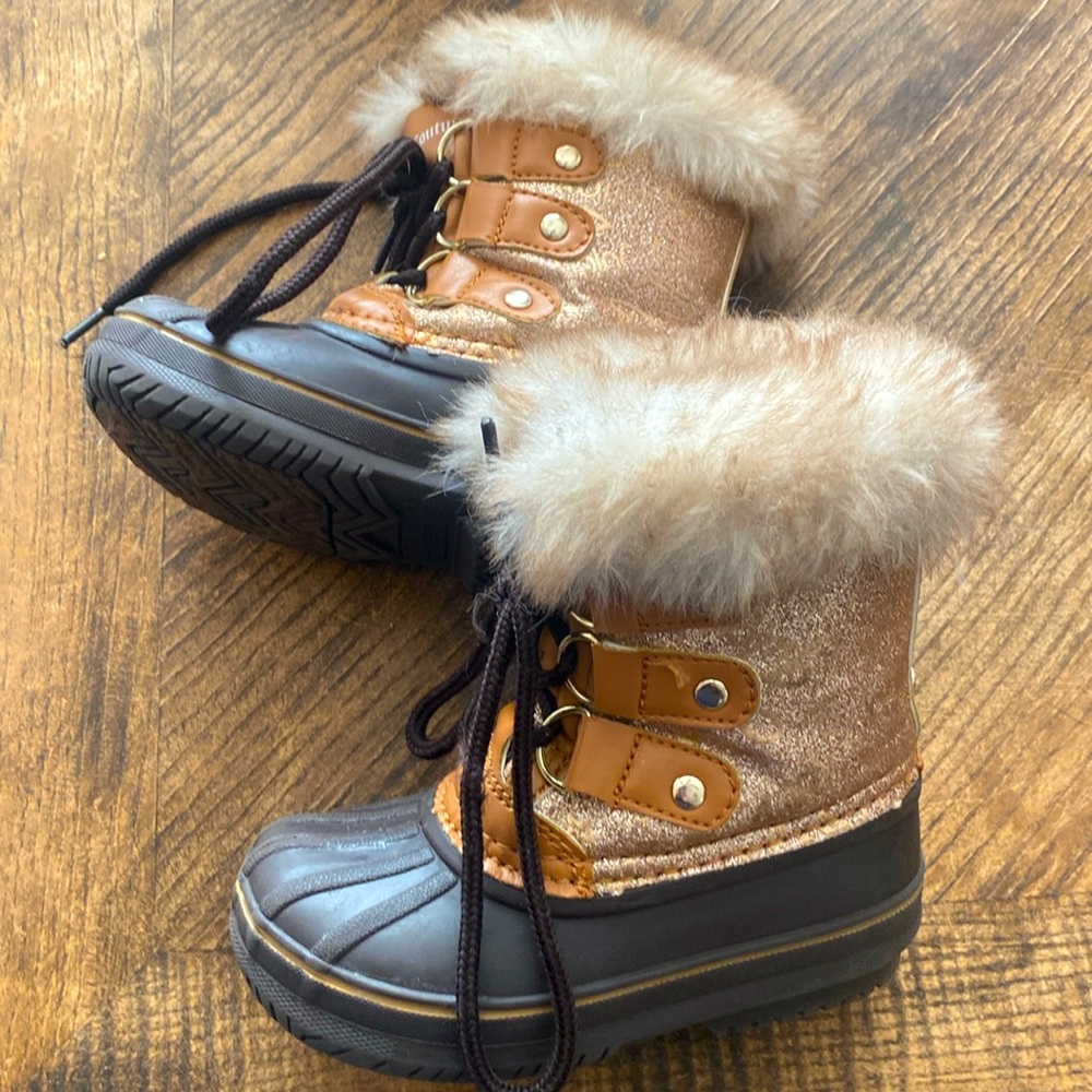 Juicy Couture Snow Boots